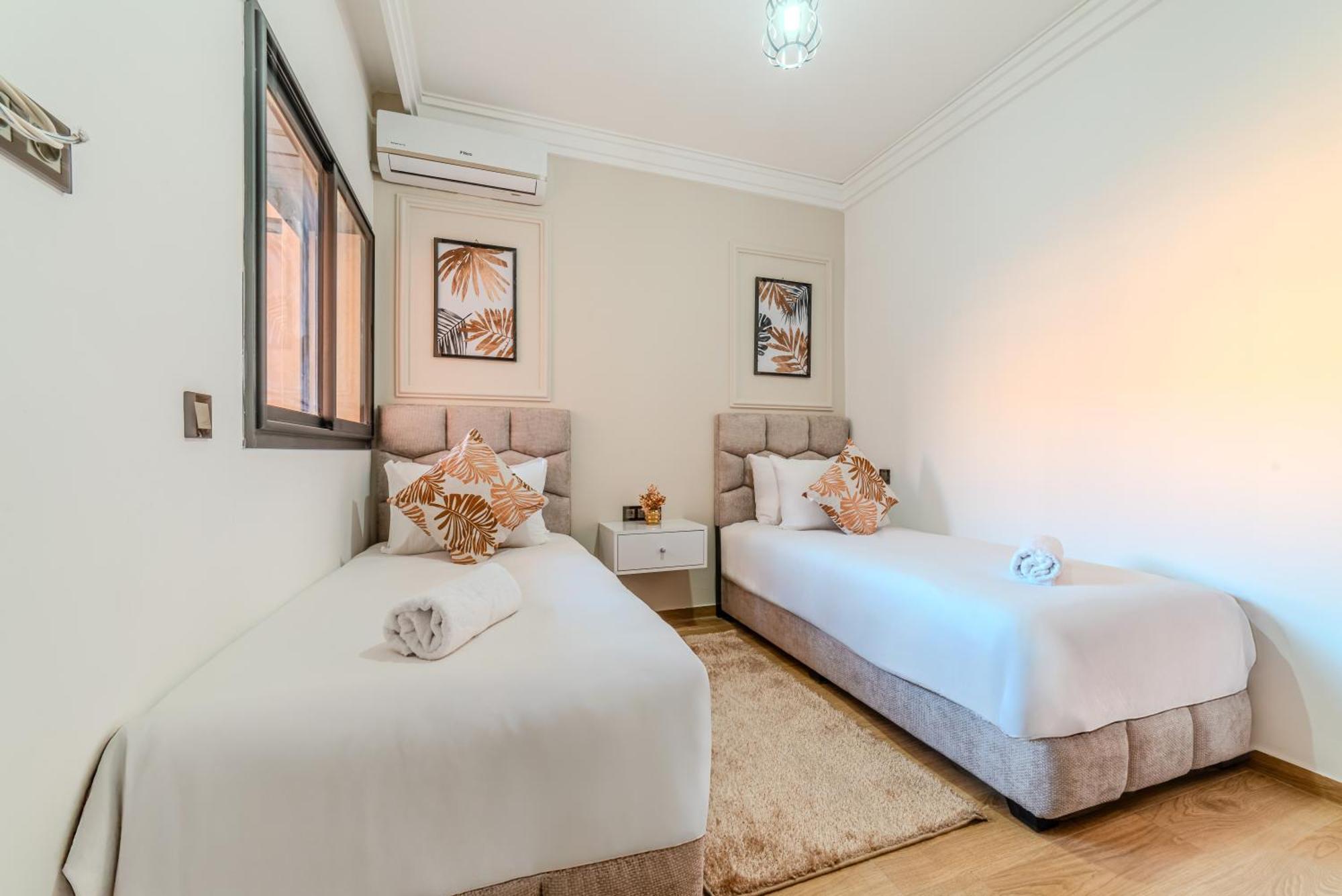 New Cozy Apprt 2 Min A M-avenue , Piscine , Parking , Balcony And Fiber Wifi , Gueliz Centre Appartement *